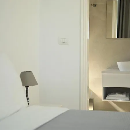 ホテル Harmony Sarandë